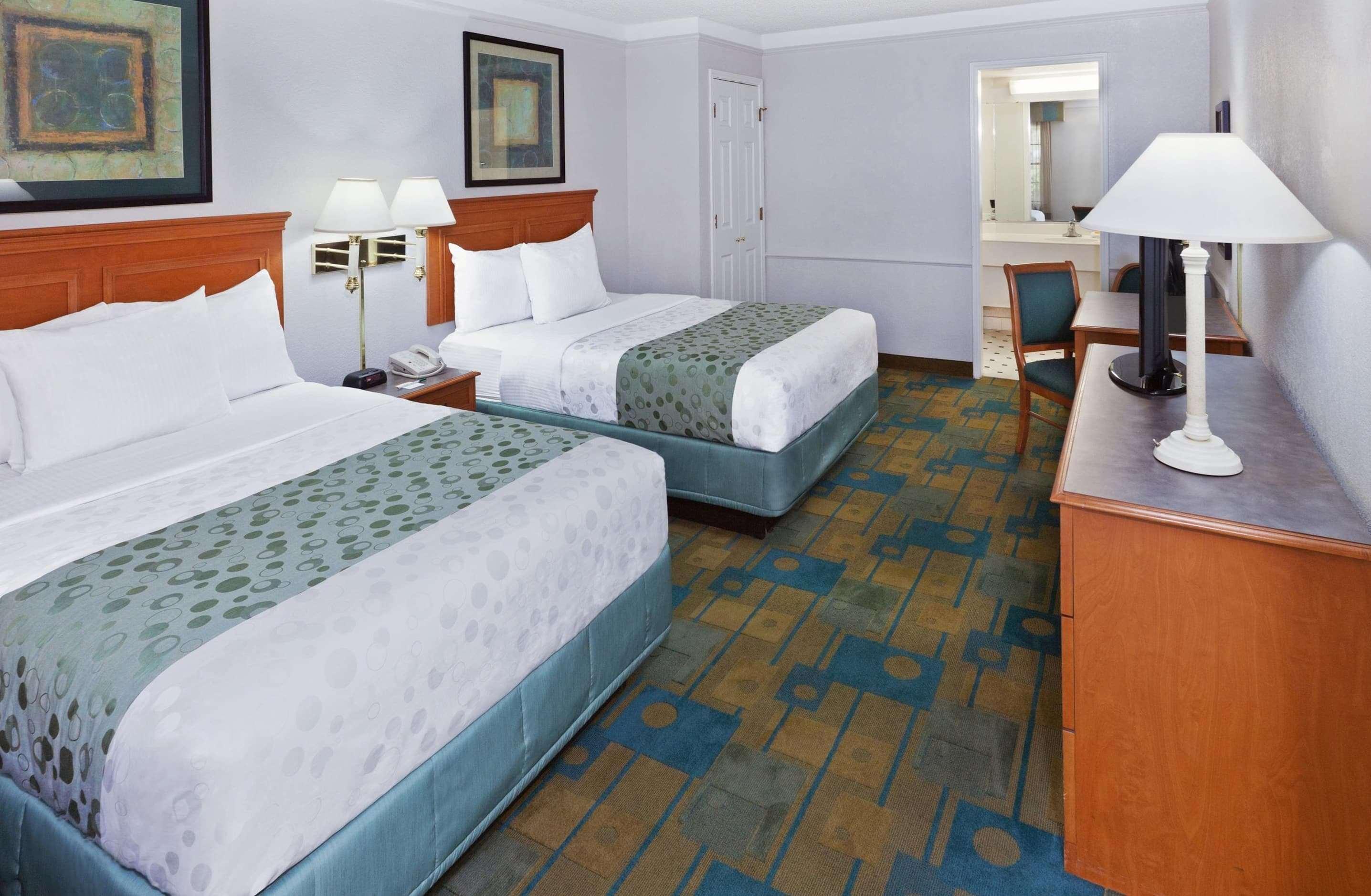 La Quinta Inn By Wyndham Austin Oltorf Exterior photo