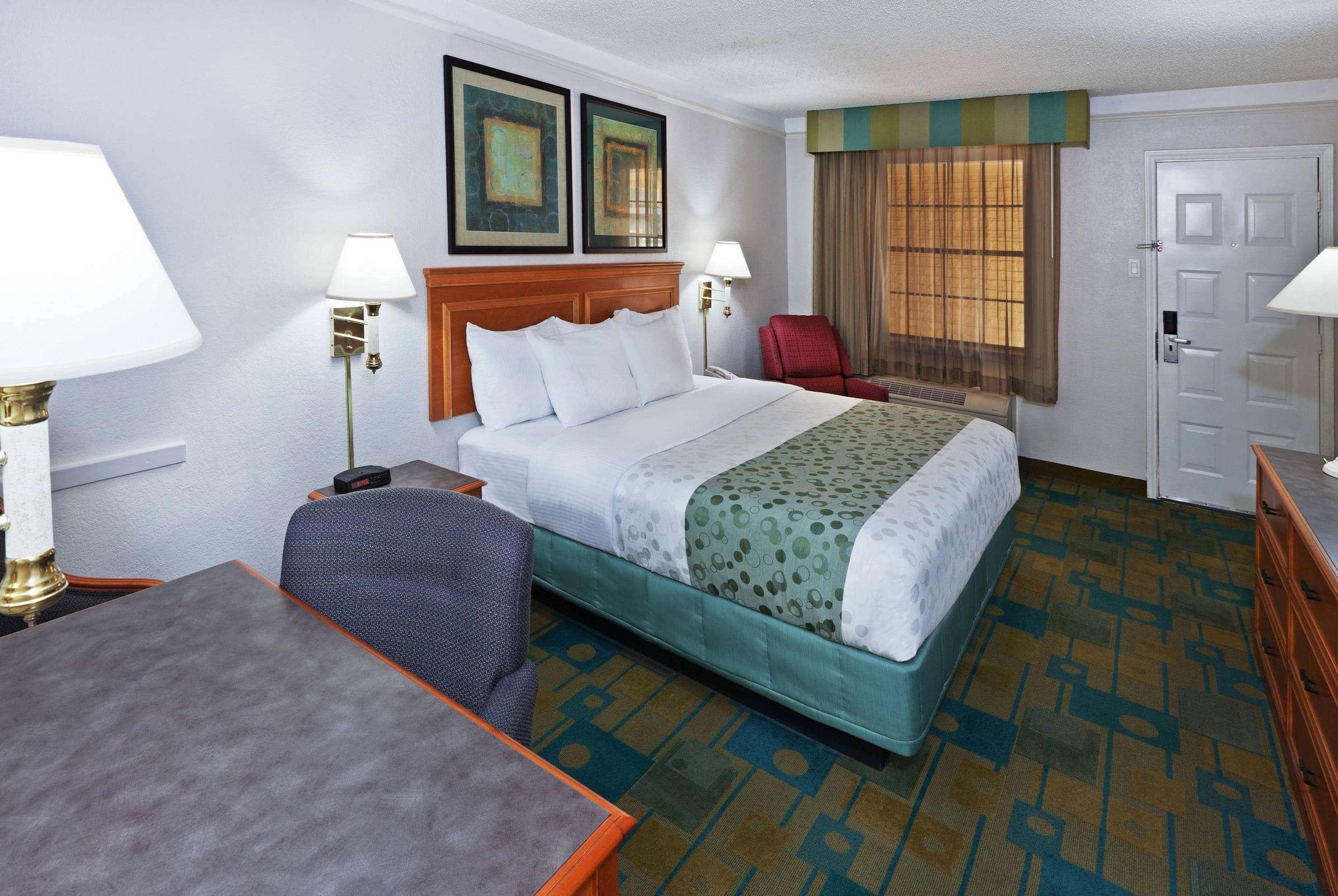 La Quinta Inn By Wyndham Austin Oltorf Exterior photo