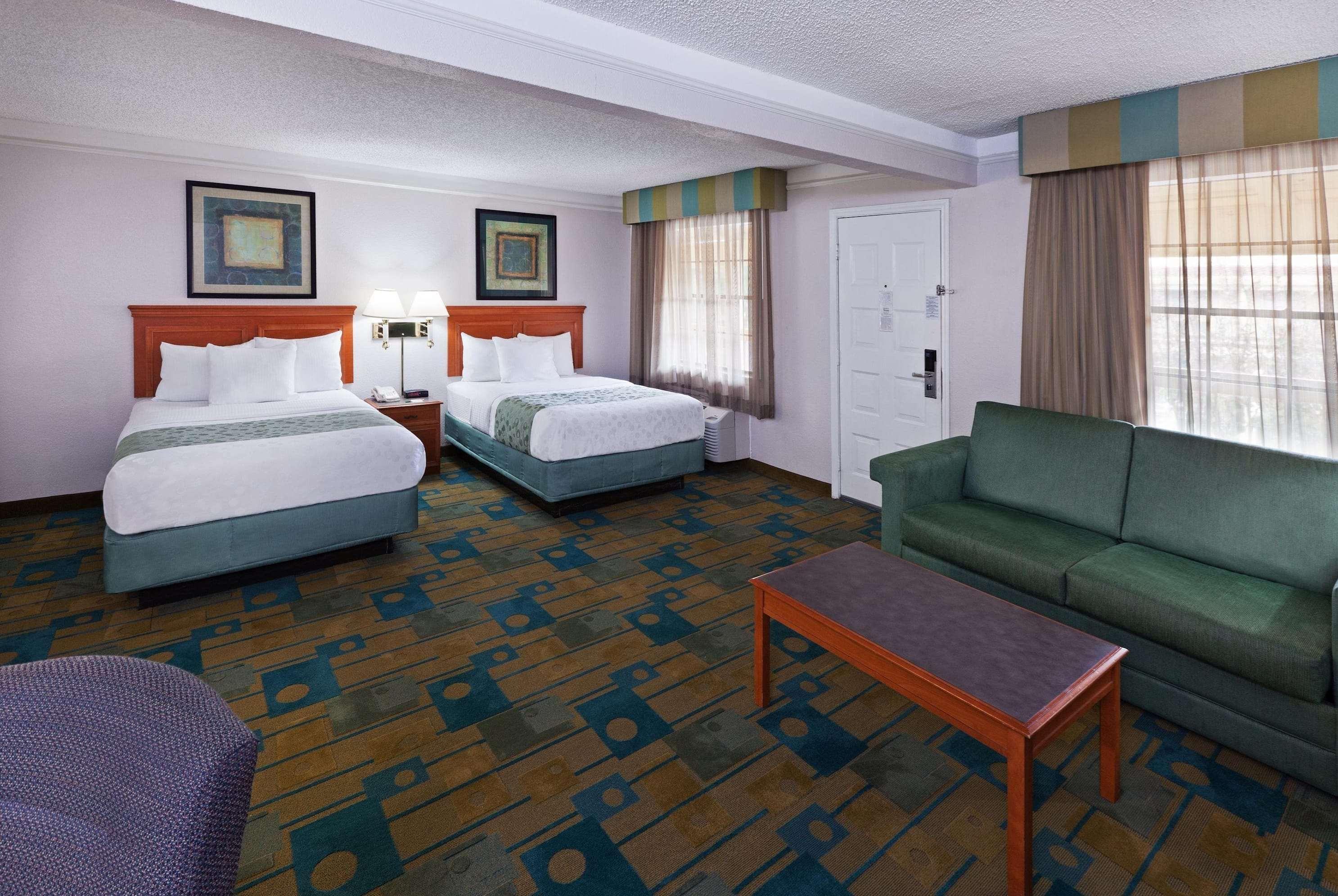 La Quinta Inn By Wyndham Austin Oltorf Exterior photo